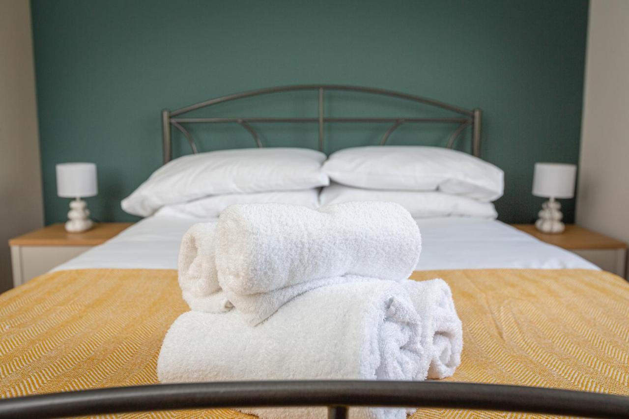 Charles Alexander Short Stay - Moorway House Poulton-le-Fylde エクステリア 写真